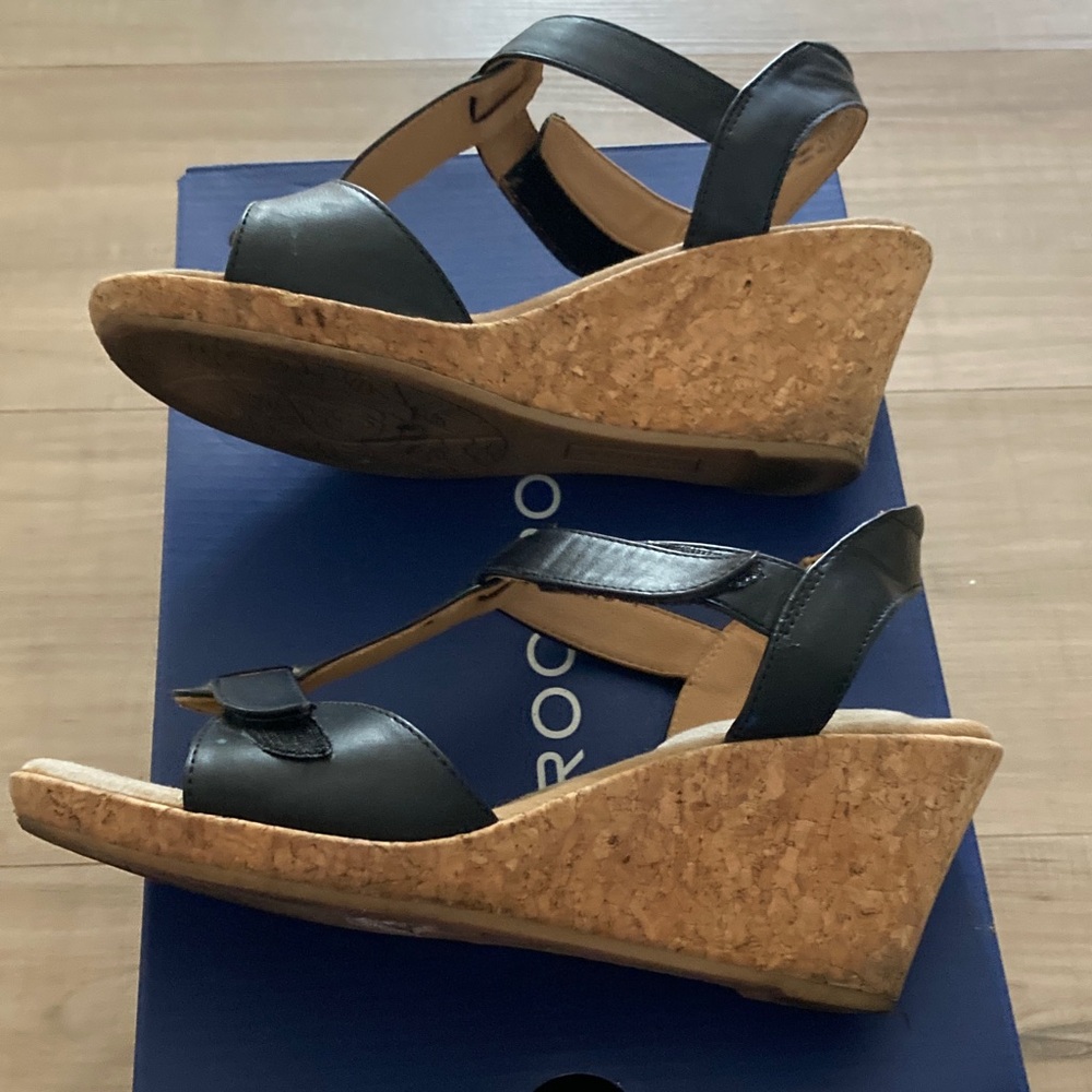 ROCKPORT Black Wedge Sandals